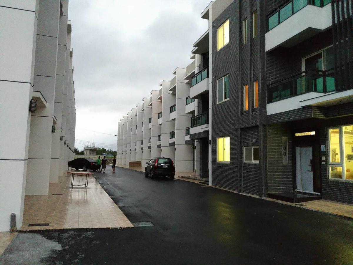Smile Castle Apartment Luodong Exterior foto
